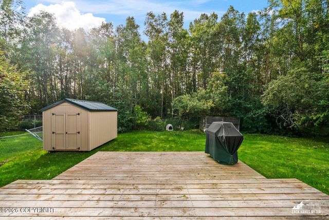 820 Woodmar Place, Anchorage, AK 99515