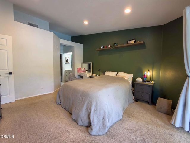 684 Sutton Crest Trail TL107, Oak Park, CA 91377