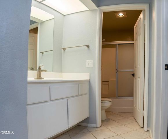 684 Sutton Crest Trail TL107, Oak Park, CA 91377