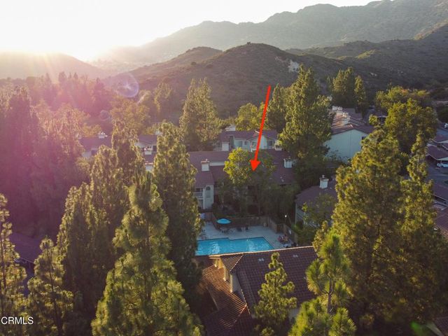 684 Sutton Crest Trail TL107, Oak Park, CA 91377
