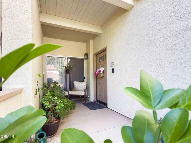 684 Sutton Crest Trail TL107, Oak Park, CA 91377