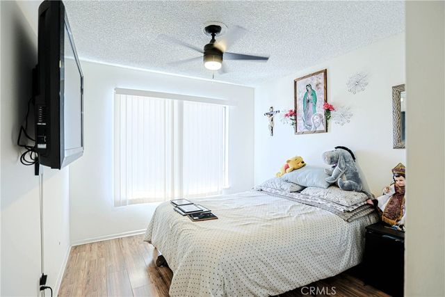 1400 W Warner, Santa Ana, CA 92704