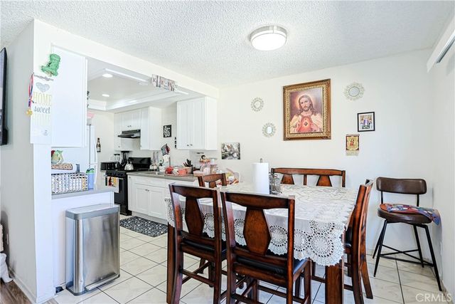 1400 W Warner, Santa Ana, CA 92704