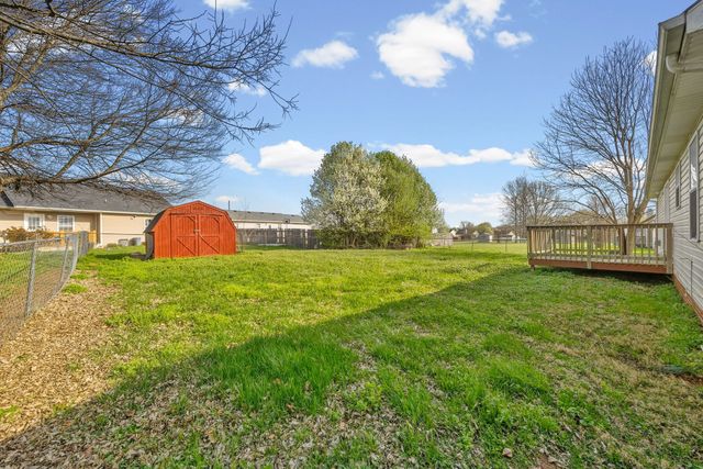 1361 Jenny Ln, Clarksville, TN 37042