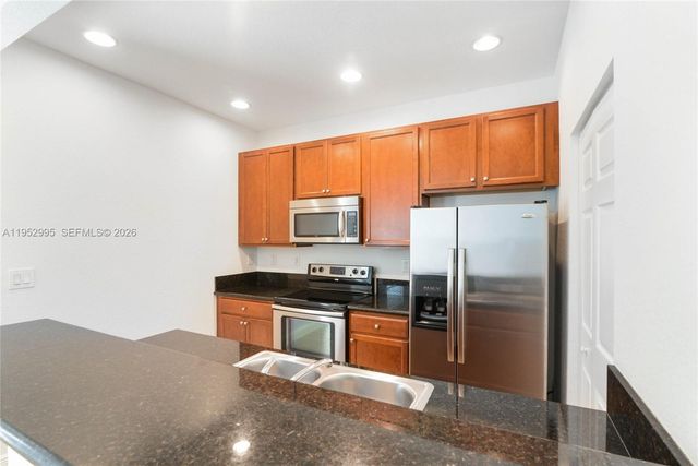 1108 SW 146th Ter, Pembroke Pines, FL 33027