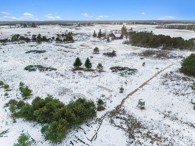 4646 N Anderson Road, Ludington, MI 49431