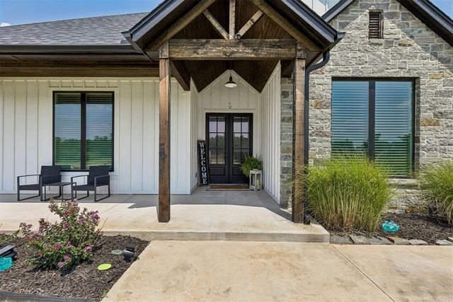 906 Drake Drive, Choctaw, OK 73020