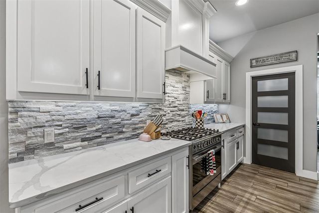 906 Drake Drive, Choctaw, OK 73020