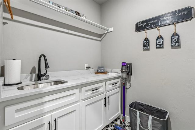 906 Drake Drive, Choctaw, OK 73020
