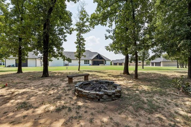 906 Drake Drive, Choctaw, OK 73020