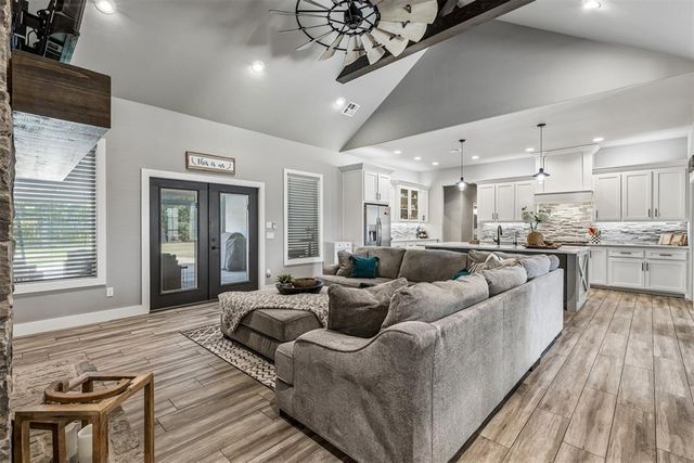 906 Drake Drive, Choctaw, OK 73020