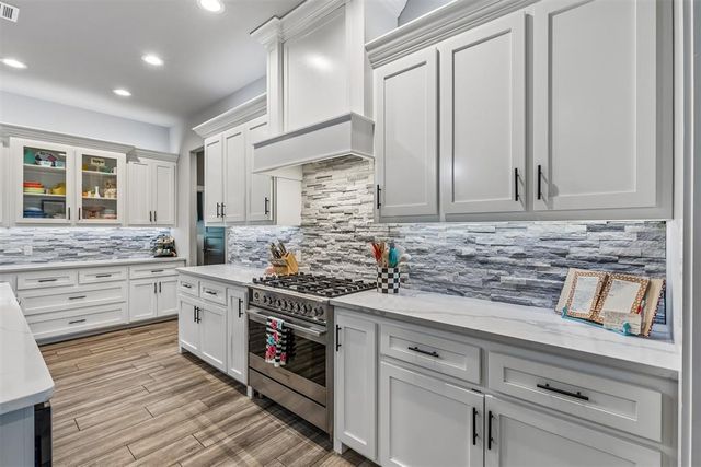 906 Drake Drive, Choctaw, OK 73020