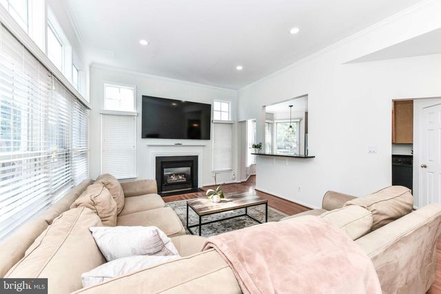 46342 SUMMERHILL PL, Sterling, VA 20165