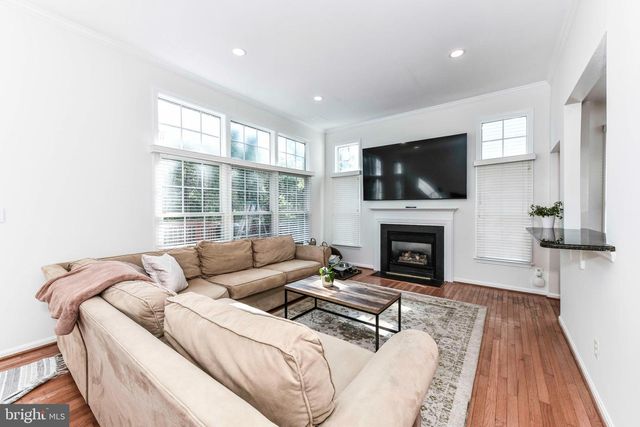 46342 SUMMERHILL PL, Sterling, VA 20165