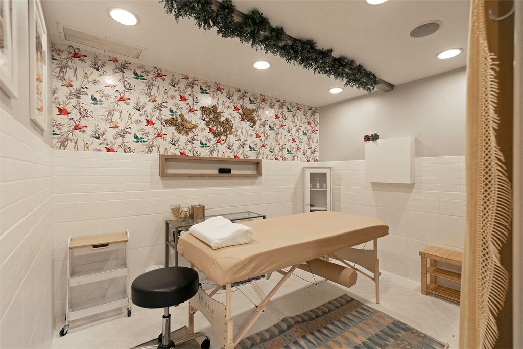 207 E Main Street, Missoula, MT 59802