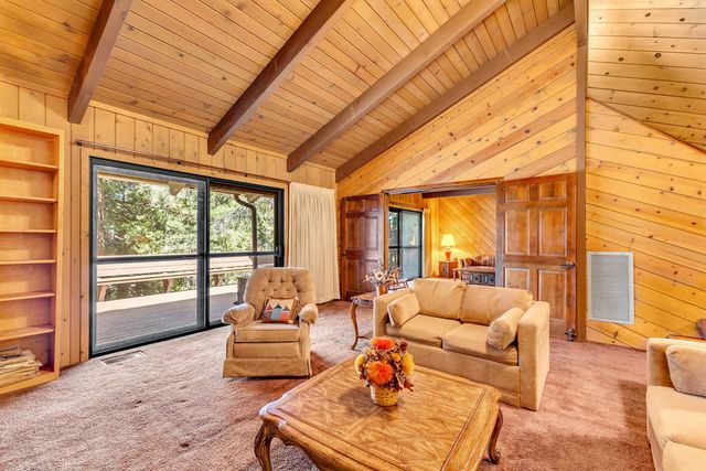 25461 Shadow Oaks Drive, Idyllwild, CA 92549