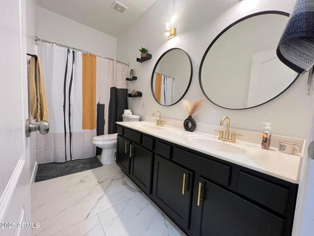 18663 W SUNRISE Drive, Goodyear, AZ 85338