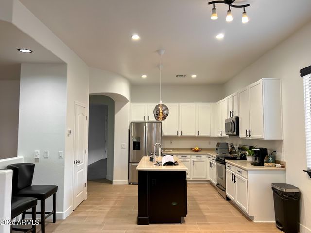 18663 W SUNRISE Drive, Goodyear, AZ 85338