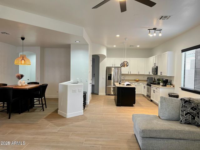 18663 W SUNRISE Drive, Goodyear, AZ 85338