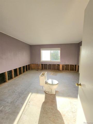 885 Kirts Boulevard, Troy, MI 48084