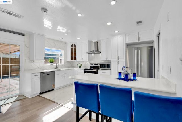 1532 Kooser Rd, San Jose, CA 95118