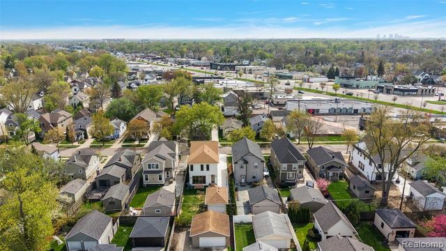 1307 Humphrey Avenue, Birmingham, MI 48009