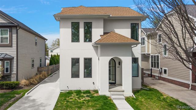 1307 Humphrey Avenue, Birmingham, MI 48009