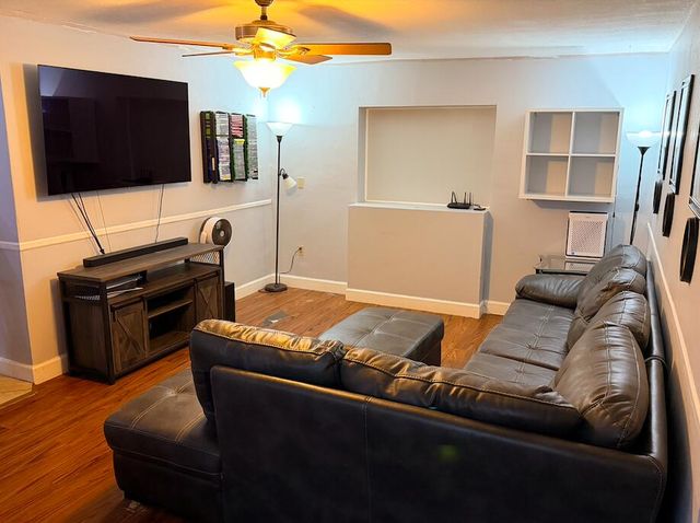 8381 NW 28th Place, Sunrise, FL 33322