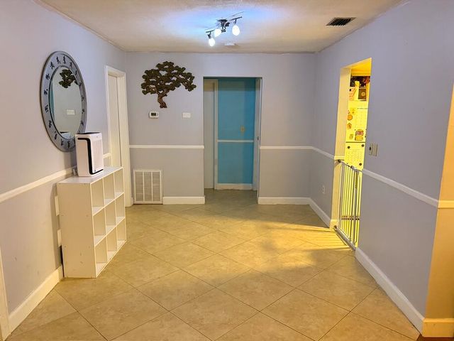 8381 NW 28th Place, Sunrise, FL 33322