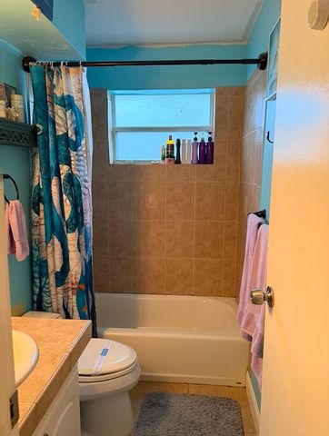 8381 NW 28th Place, Sunrise, FL 33322