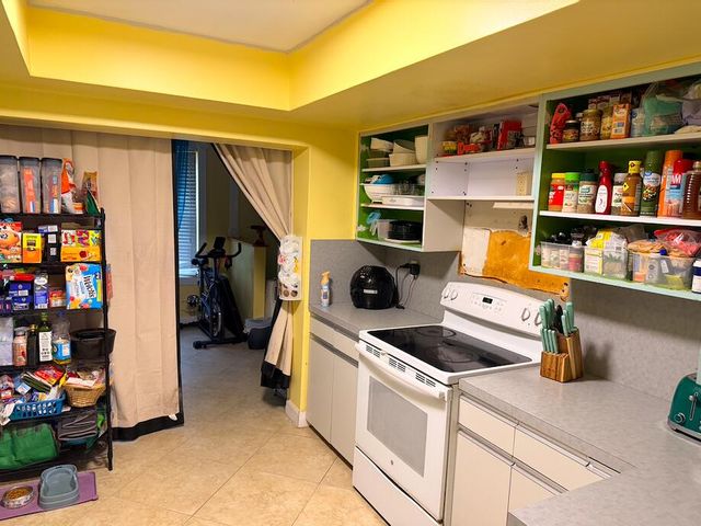 8381 NW 28th Place, Sunrise, FL 33322