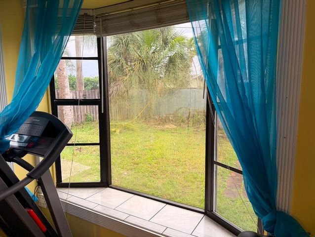 8381 NW 28th Place, Sunrise, FL 33322