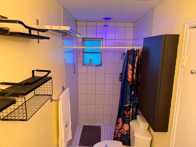 8381 NW 28th Place, Sunrise, FL 33322