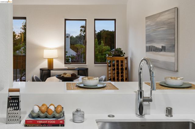36 Mozden Ln, Pleasant Hill, CA 94523