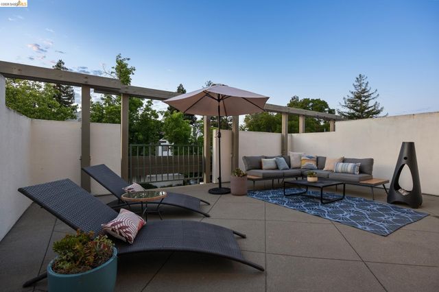 36 Mozden Ln, Pleasant Hill, CA 94523