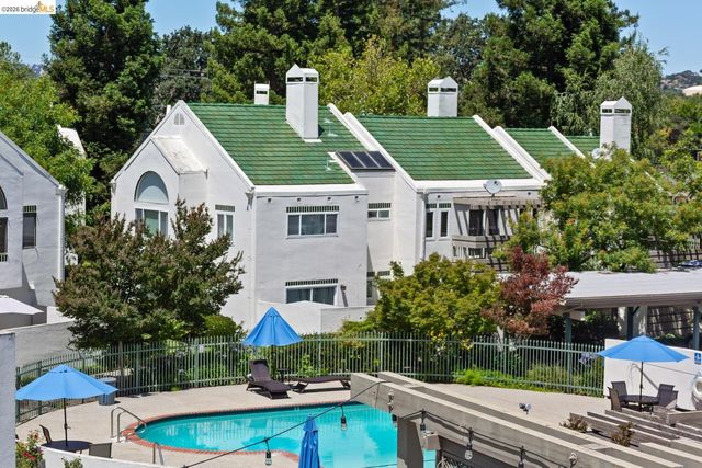 36 Mozden Ln, Pleasant Hill, CA 94523