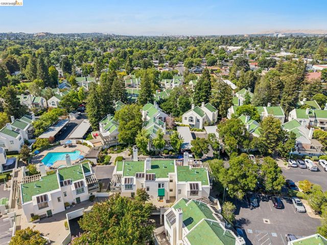 36 Mozden Ln, Pleasant Hill, CA 94523