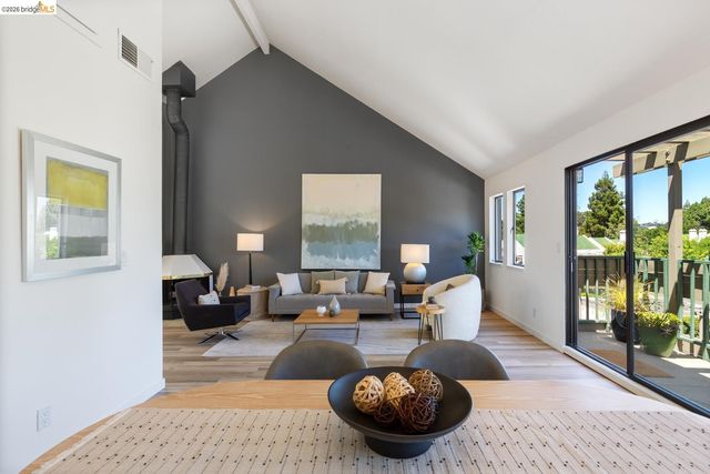 36 Mozden Ln, Pleasant Hill, CA 94523