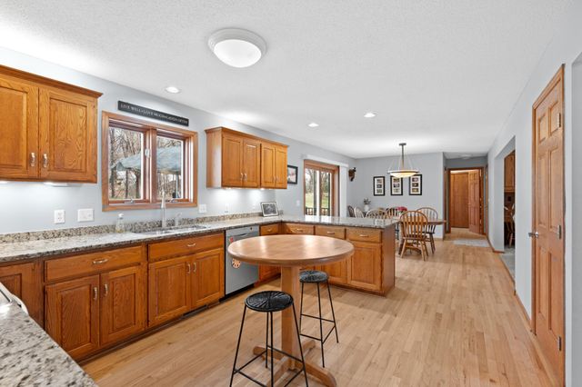 2217 Baihly Summit Drive SW, Rochester, MN 55902