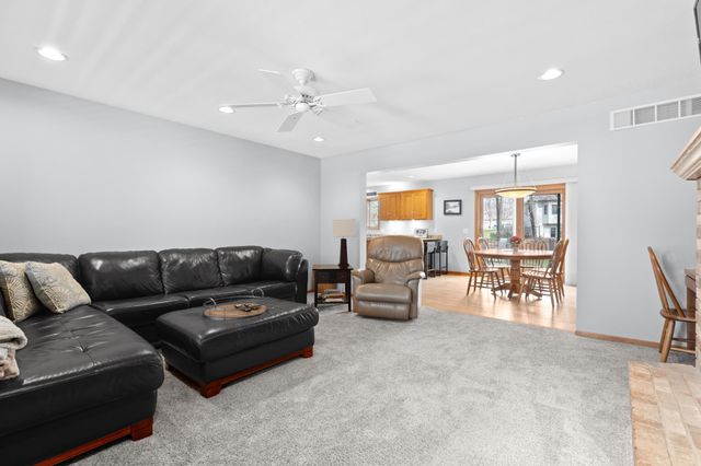 2217 Baihly Summit Drive SW, Rochester, MN 55902