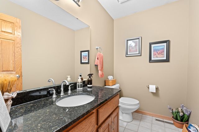 2217 Baihly Summit Drive SW, Rochester, MN 55902