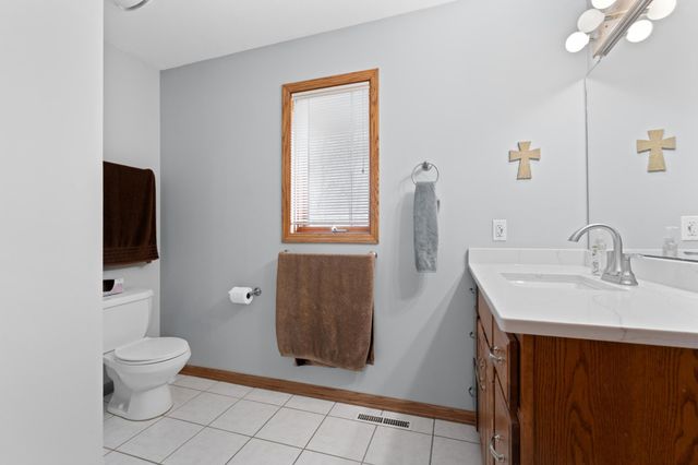 2217 Baihly Summit Drive SW, Rochester, MN 55902