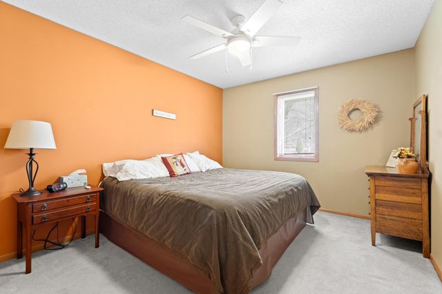 2217 Baihly Summit Drive SW, Rochester, MN 55902