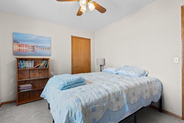 2217 Baihly Summit Drive SW, Rochester, MN 55902