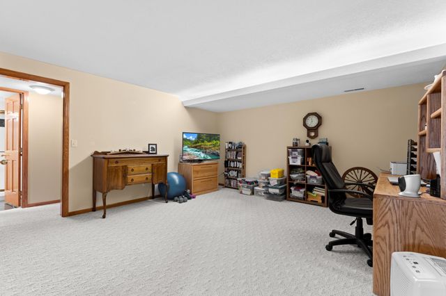 2217 Baihly Summit Drive SW, Rochester, MN 55902