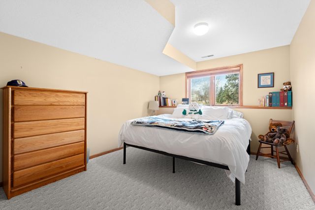 2217 Baihly Summit Drive SW, Rochester, MN 55902