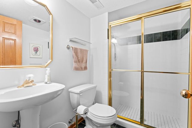 2217 Baihly Summit Drive SW, Rochester, MN 55902