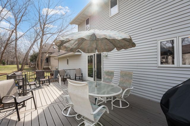 2217 Baihly Summit Drive SW, Rochester, MN 55902