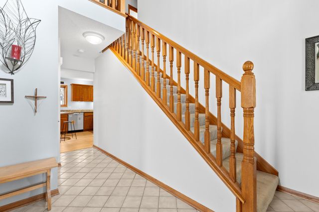 2217 Baihly Summit Drive SW, Rochester, MN 55902