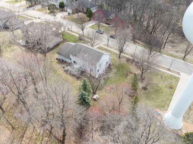 2217 Baihly Summit Drive SW, Rochester, MN 55902